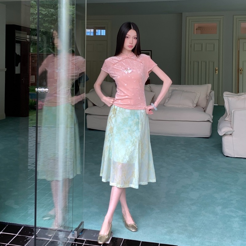 New Chinese Style Embroidered Top and A-Line Skirt Set - Image 5